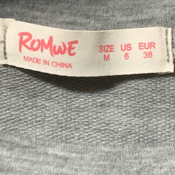 Romwe Grey Crop Sweater Butterfly Print M 6 - Picture 3 of 5